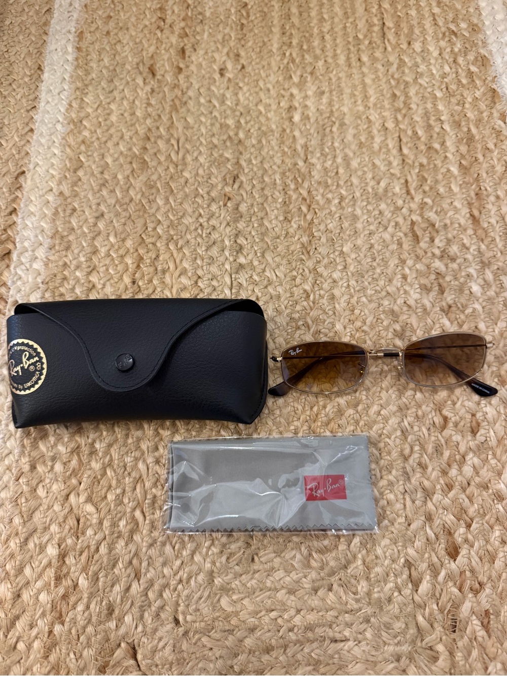 Ray-Ban Oval Sunglasses in Metallic Gold